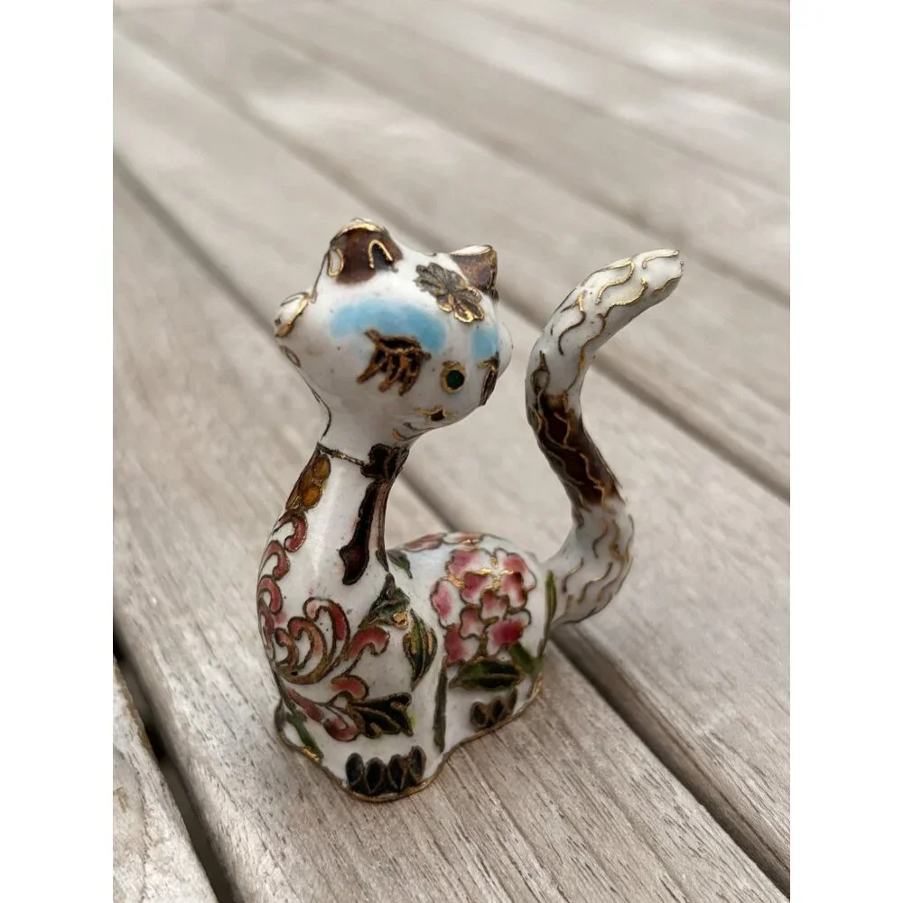 Cloisonne Brass Enamel Persian Cat Kitten Gold Trim Pink Blue Flowers 3” - Picture 4 of 6